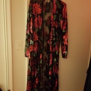 Zara Limited Edition Sequinned Floral Kimono Dress
